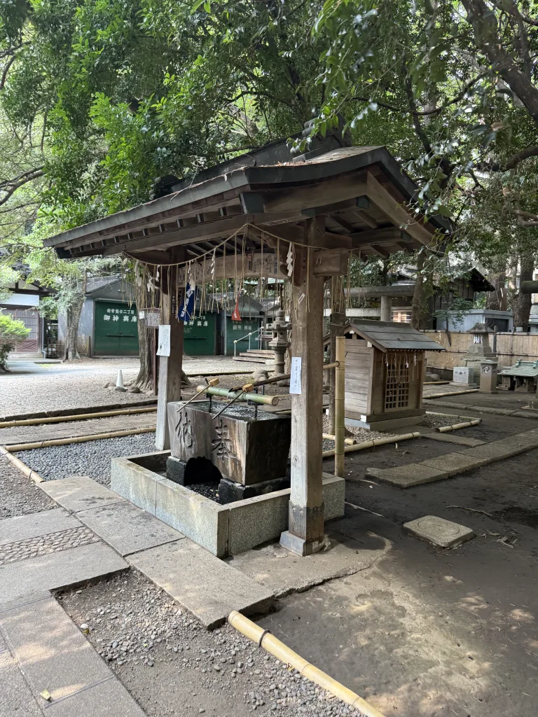 天祖神社の手洗舎
