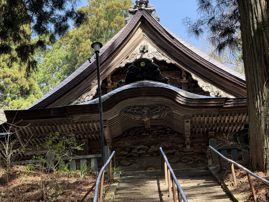 宝光社本殿