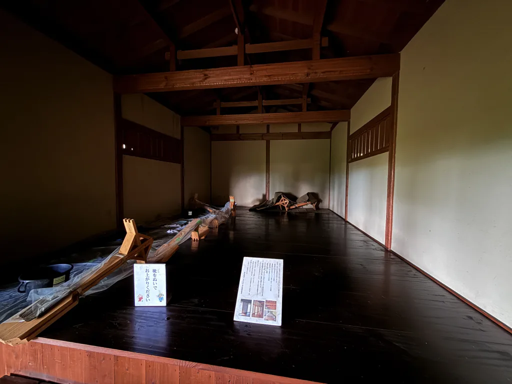 飛山城址の内部