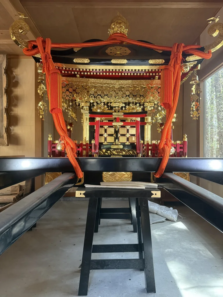 宝光社の神輿