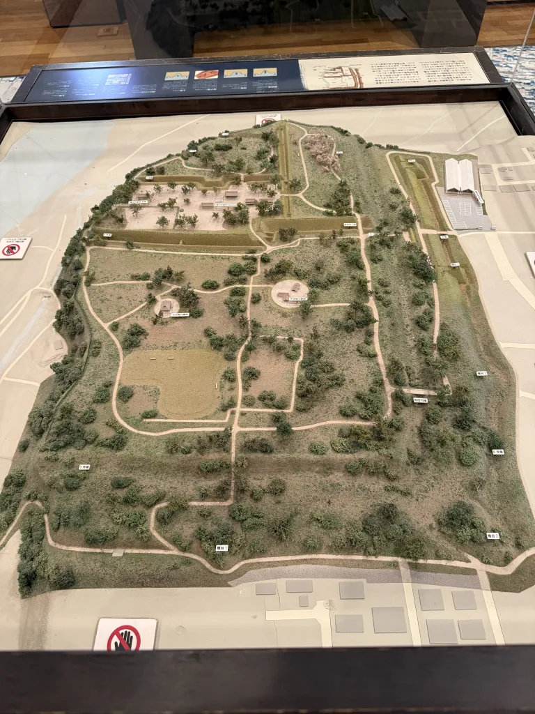飛山城址の模型