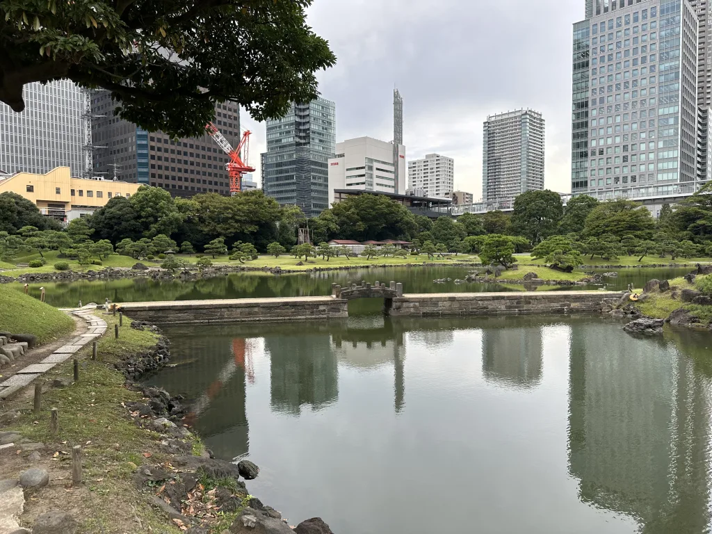 旧芝離宮恩賜庭園の石橋