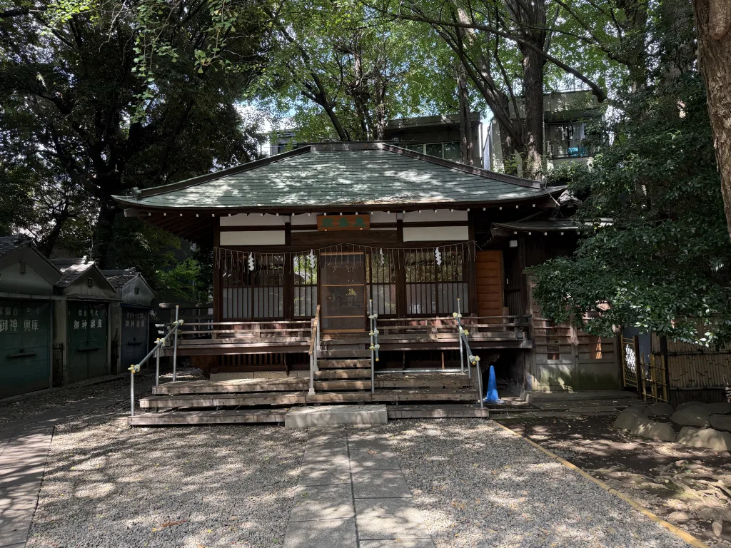 天祖神社の神楽殿