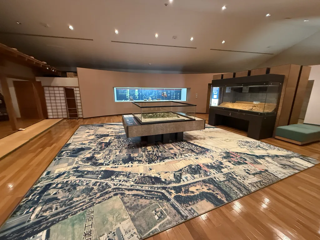 とびやま歴史体験館の内部