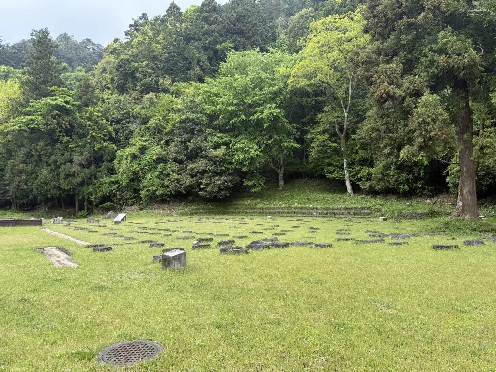 八王子城御主殿跡の主殿跡の石