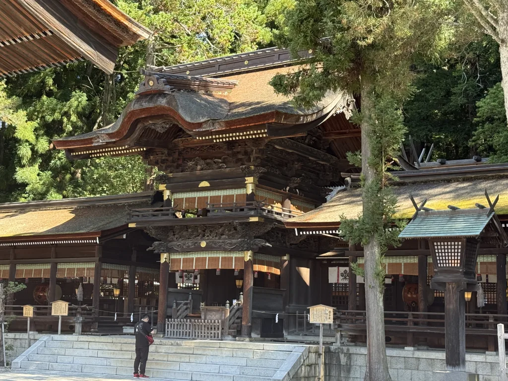 下社秋宮の弊拝殿