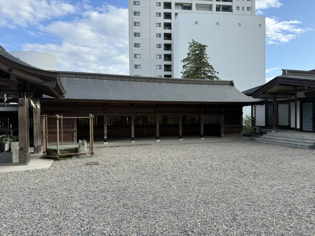 宇都宮二荒山神社の回廊
