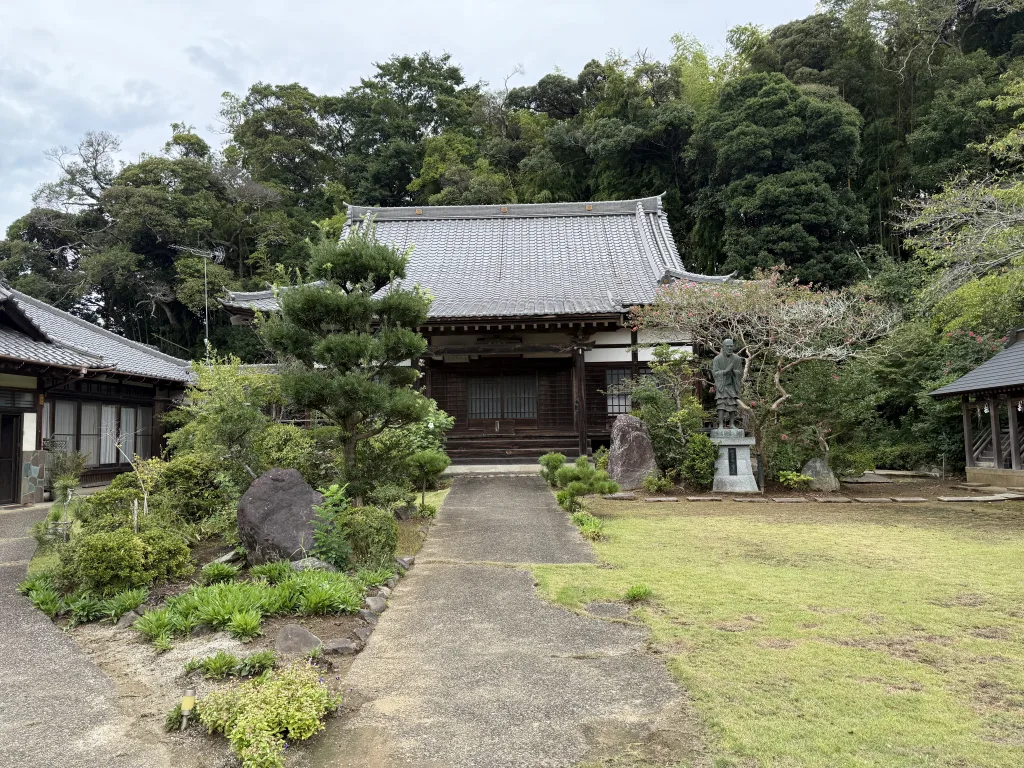 円光寺の境内