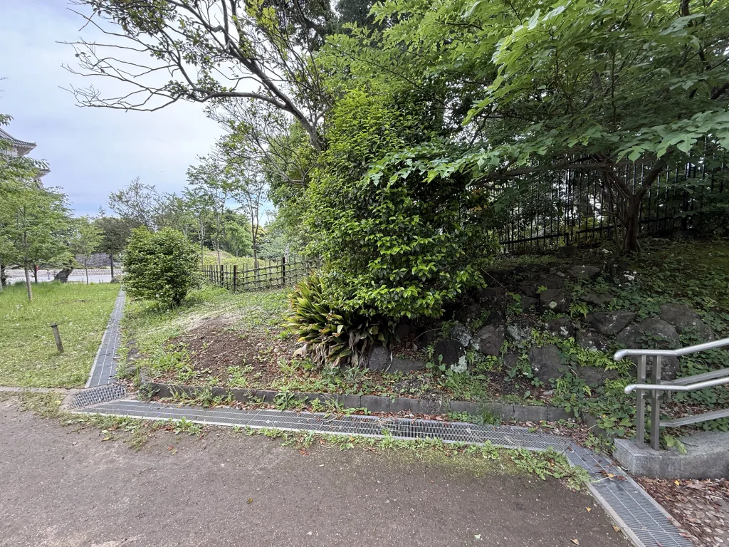亥鼻城の土塁