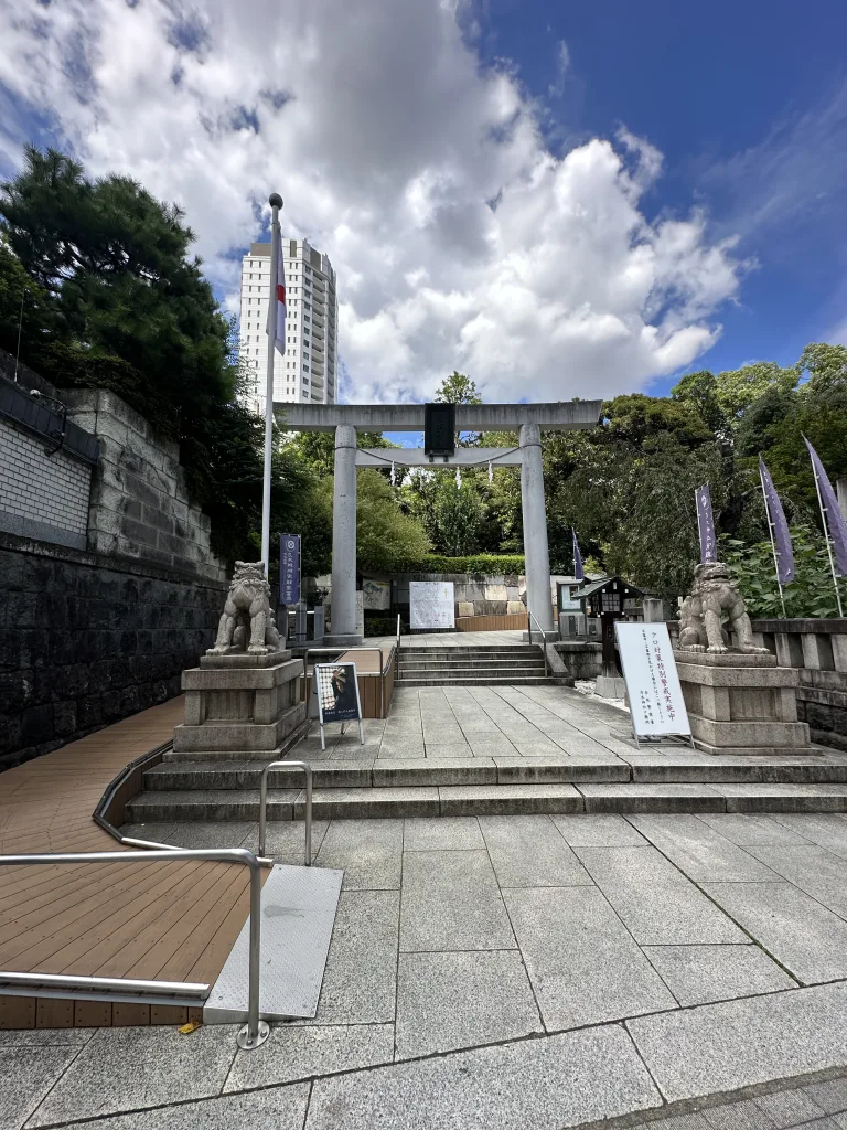 乃木神社の鳥居