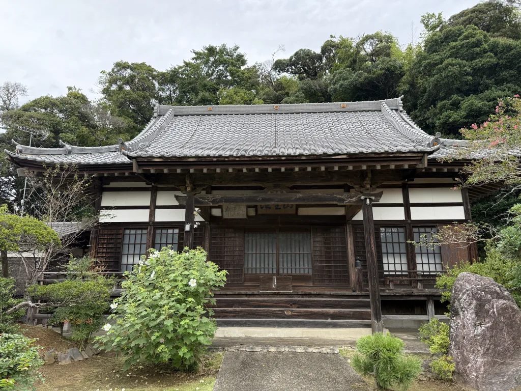 円光寺の本殿